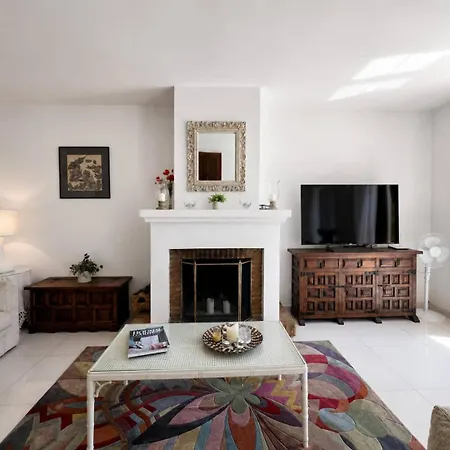 Hideaway With Shared Pool Apartman Mijas