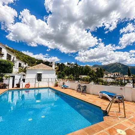 Hideaway With Shared Pool * Mijas