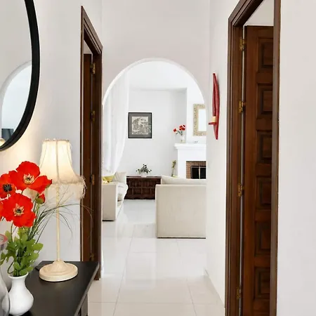 Hideaway With Shared Pool *